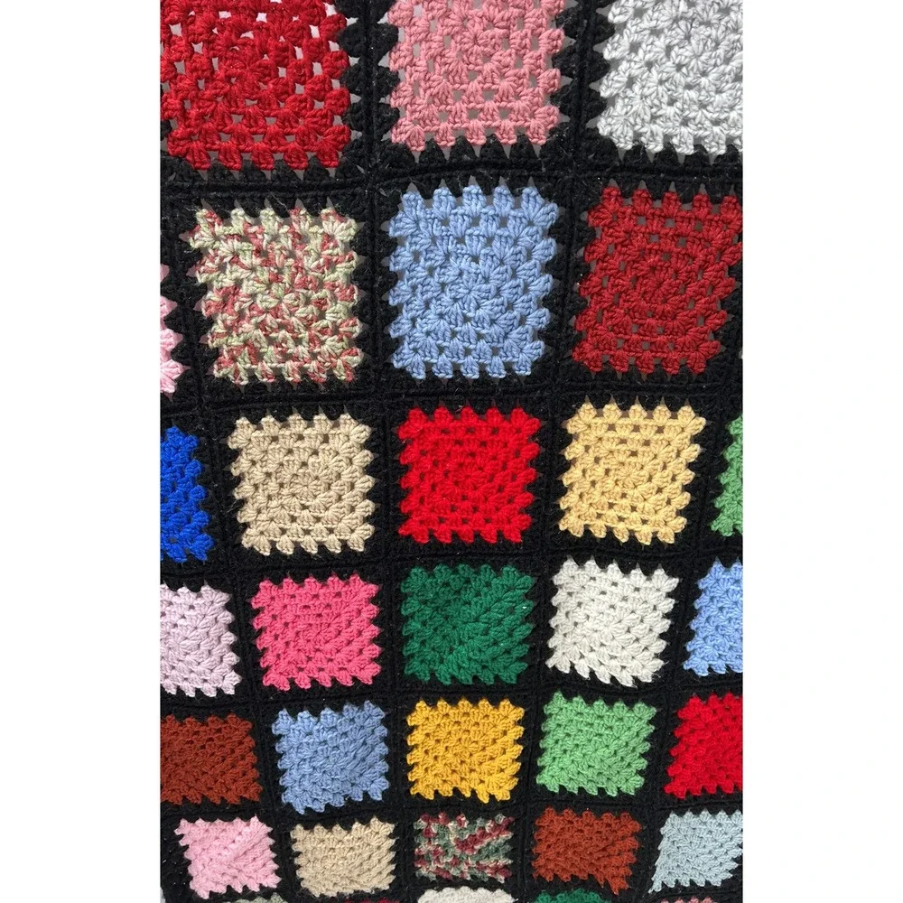 Vtg Granny Square Afghan Throw Crochet Blanket 33